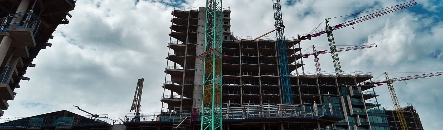 Pexels photo 439416 1